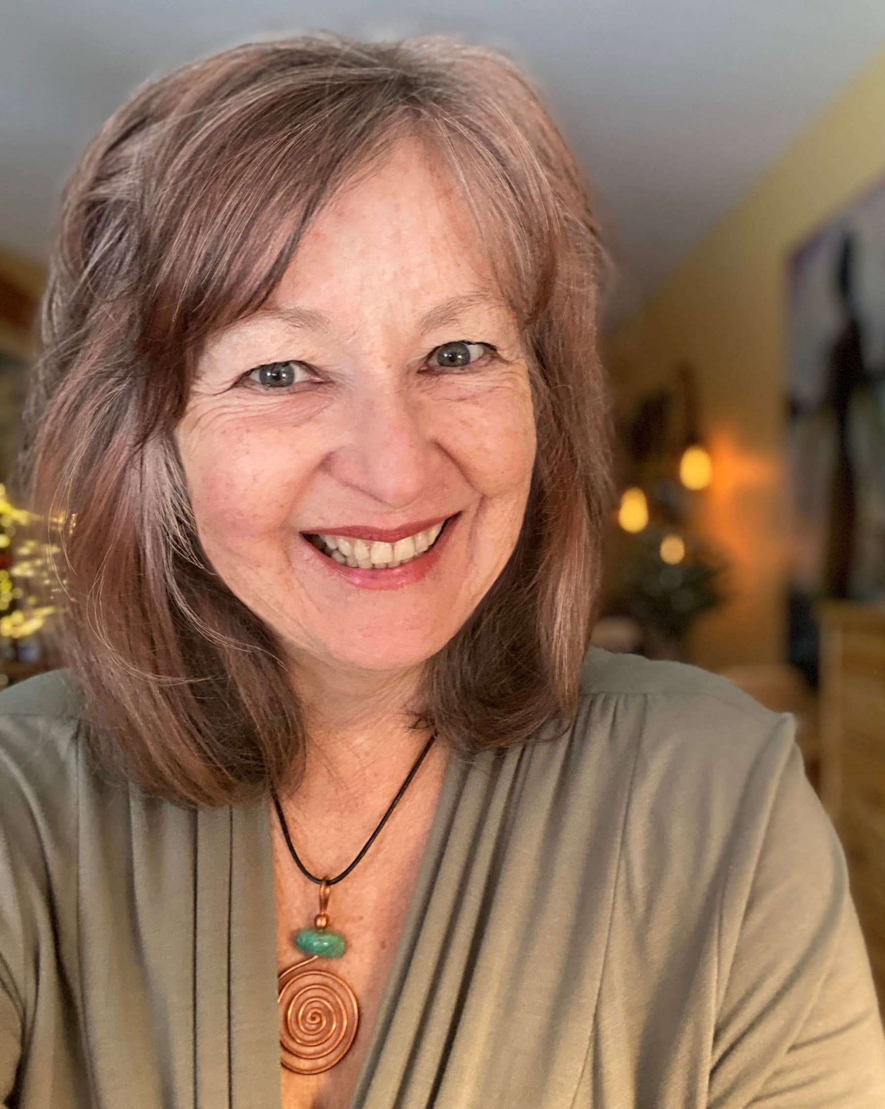 Gaian Tarot: Healing the Earth, Healing Ourselves, 2nd Ed.