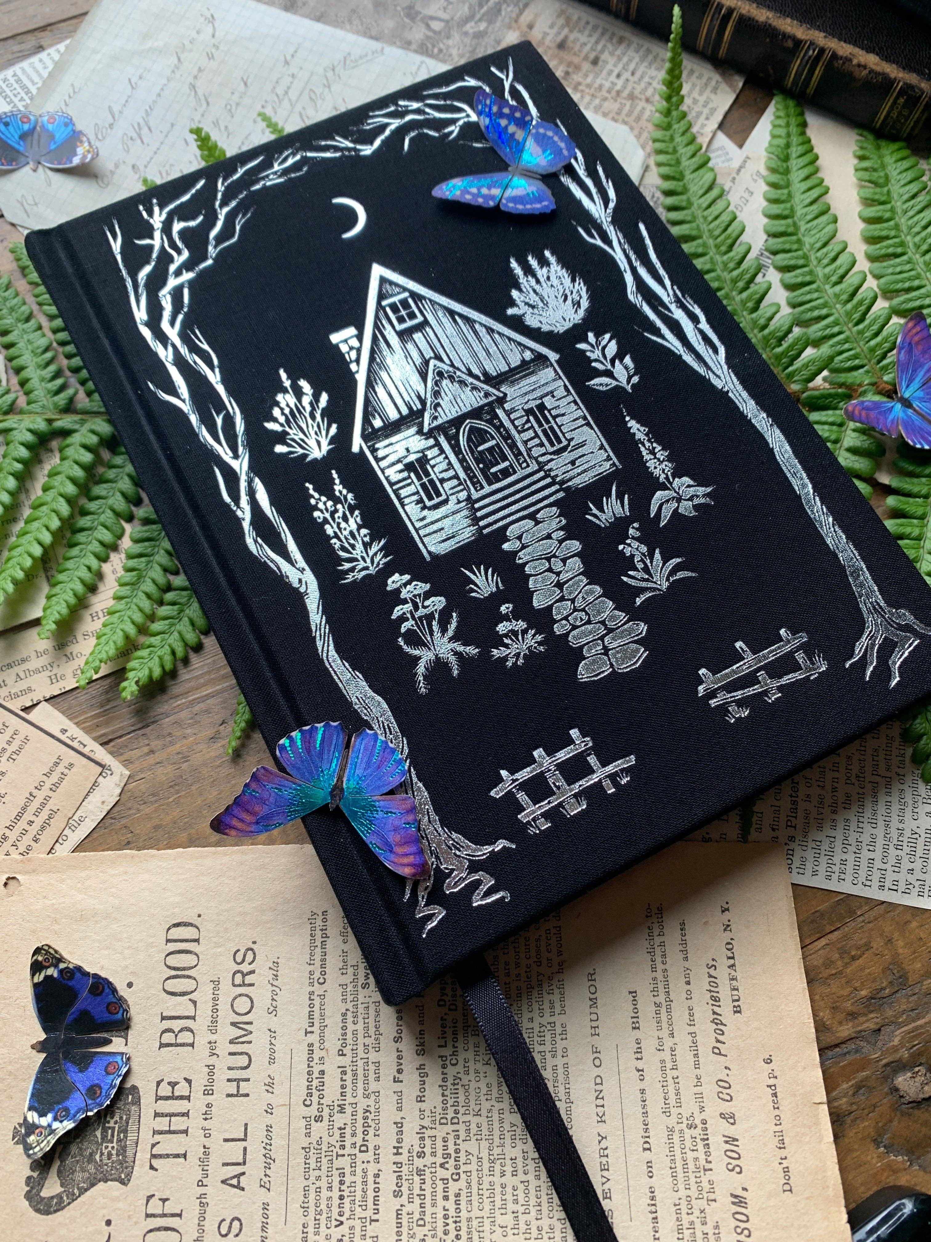 The Grimoire - B6 vegan lined notebook, 120gsm ivory paper: Silver