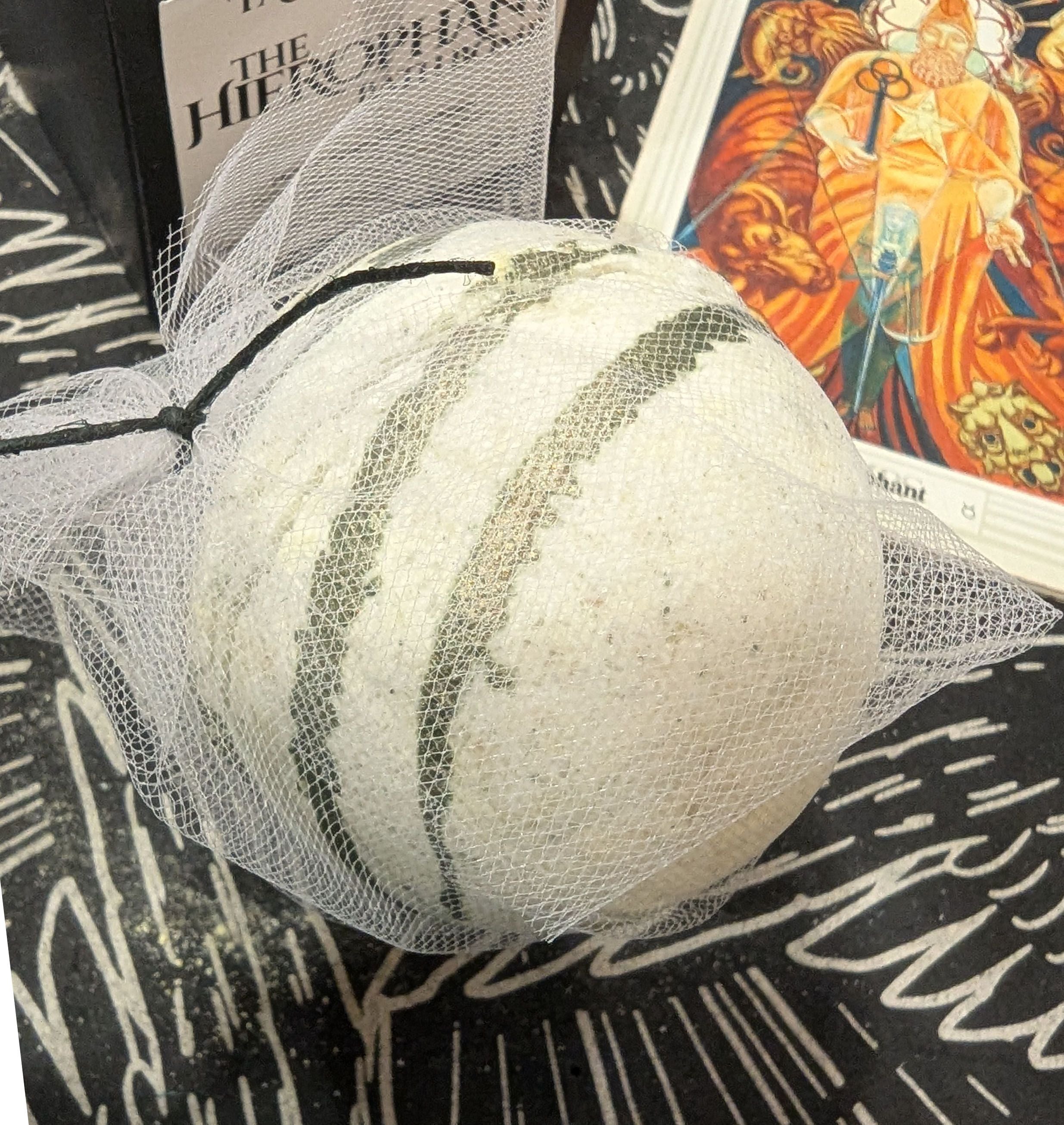 The Hierophant Bath Bomb - V