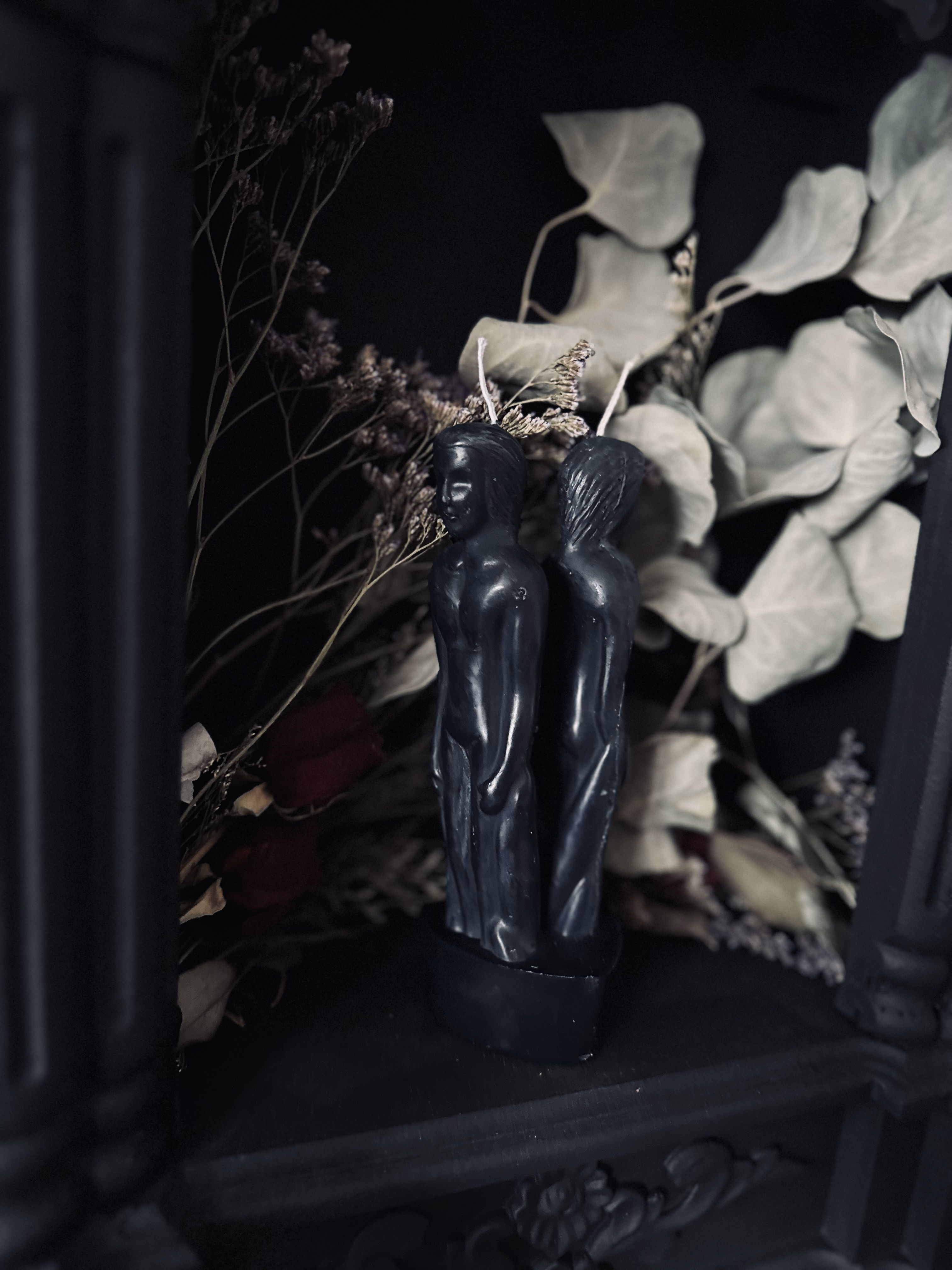 All Gender Couples Figure Candles | Love Spell Candles : Face-to-Face - Red / Non-Binary - Non-Binary