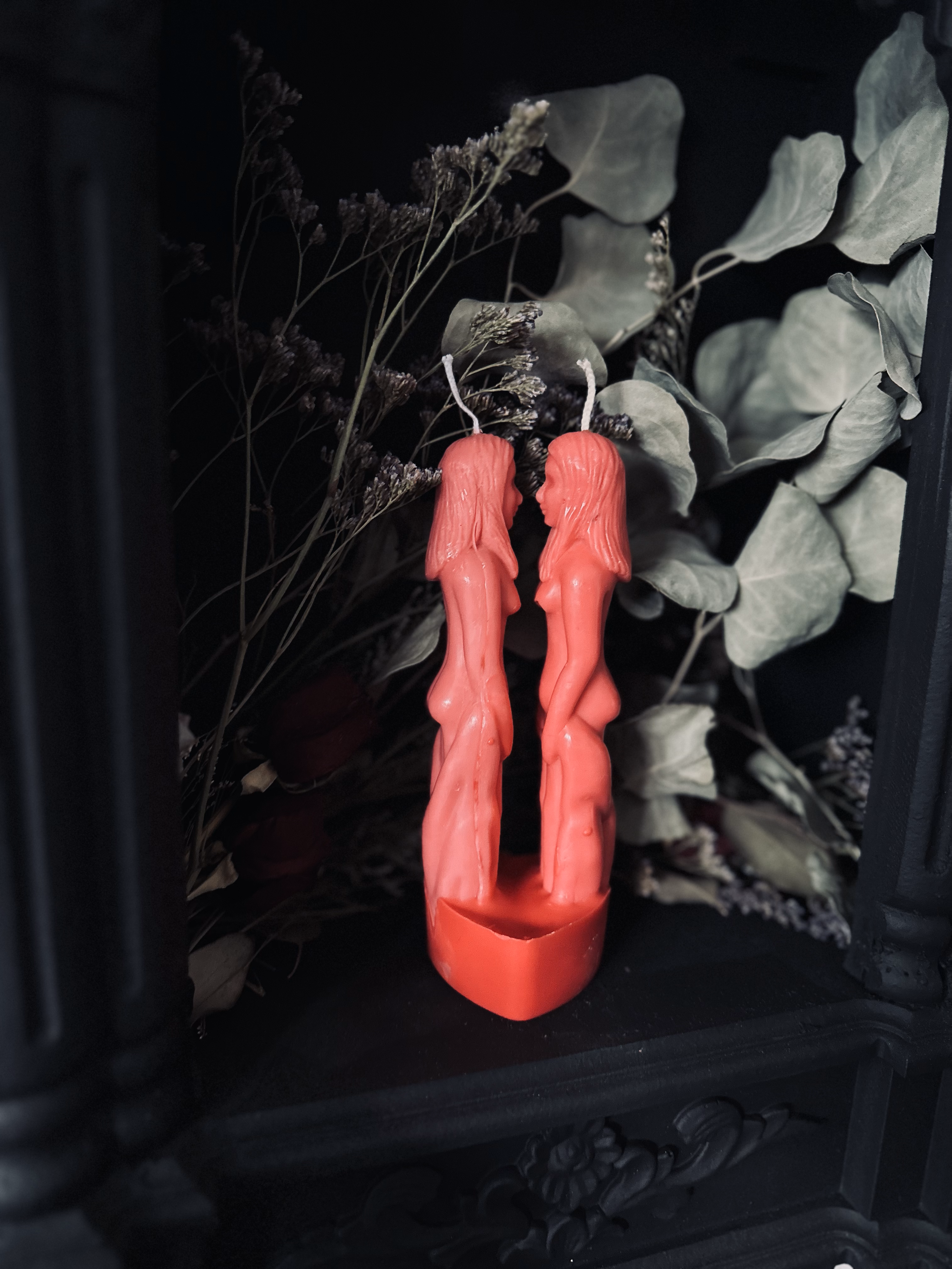 All Gender Couples Figure Candles | Love Spell Candles : Face-to-Face - Red / Non-Binary - Non-Binary